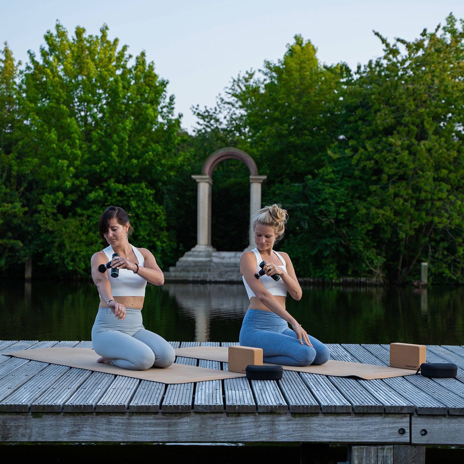 Accessories - Tunturi - 'Mini Massage gun'