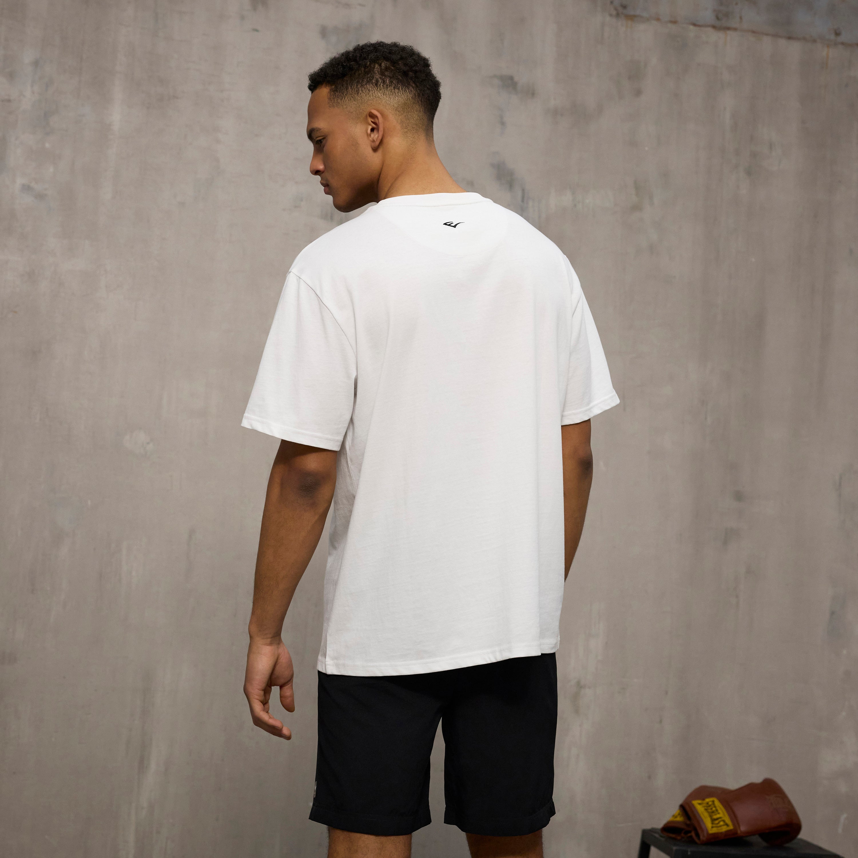 T-shirt - Everlast - 'Oversized Iconic Maximized Logo Tee' - Vit