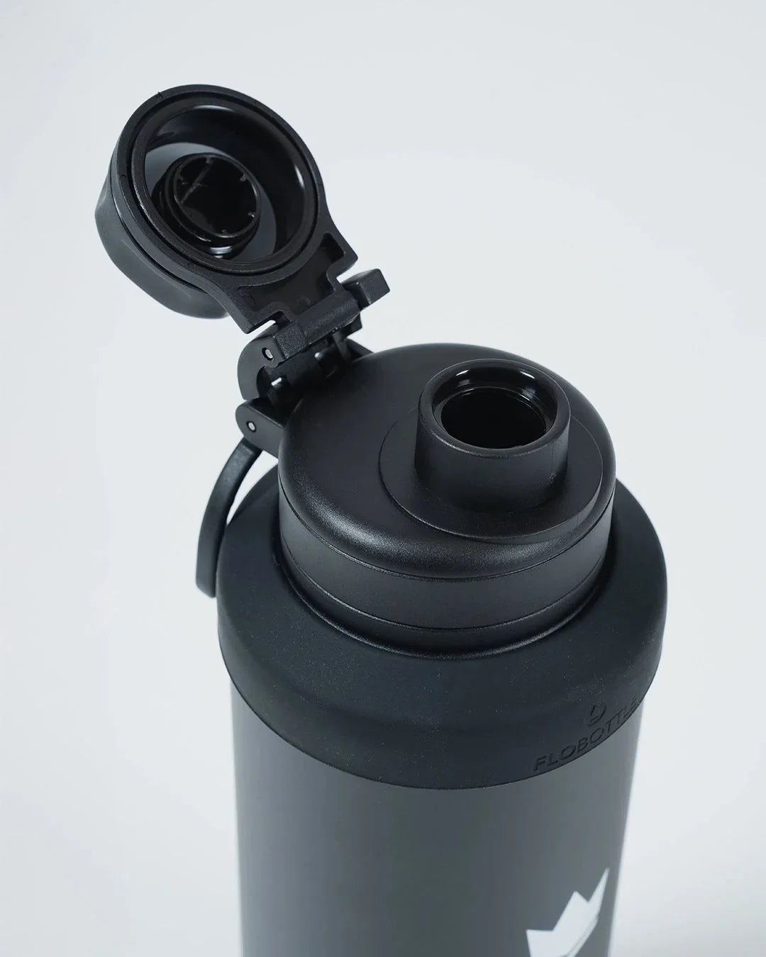 Vattenflaska - Kingz - Hydrate Bottle 828 ml - Svart
