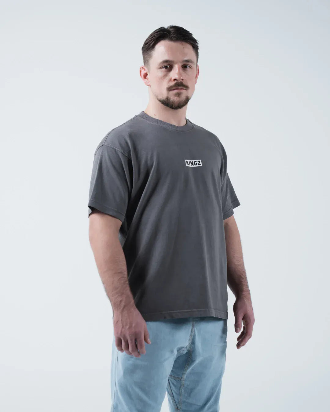 T-shirt - Kingz - Box Tee - Grå