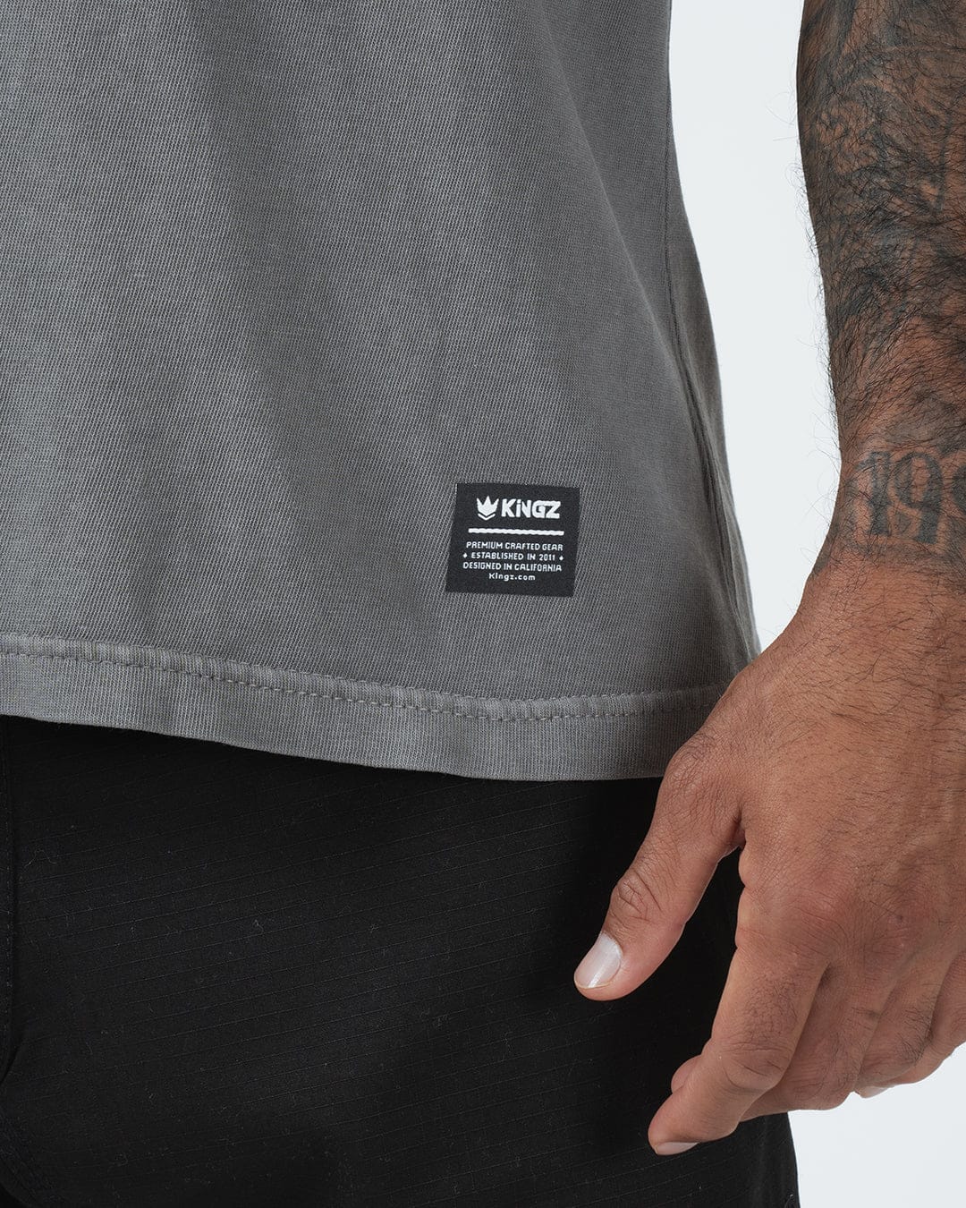 T-shirt - Kingz - Box Tee - Grå