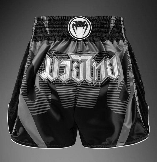 Muay Thai-shorts - Venum - Adrenaline - Svart/Silvergrå