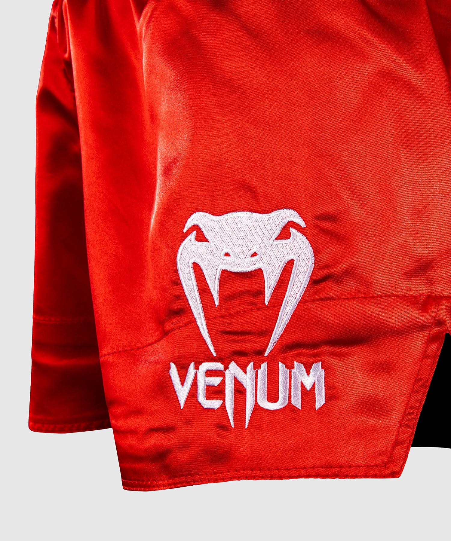 Muay Thai Shorts - Venum - Classic - Röd/Vit