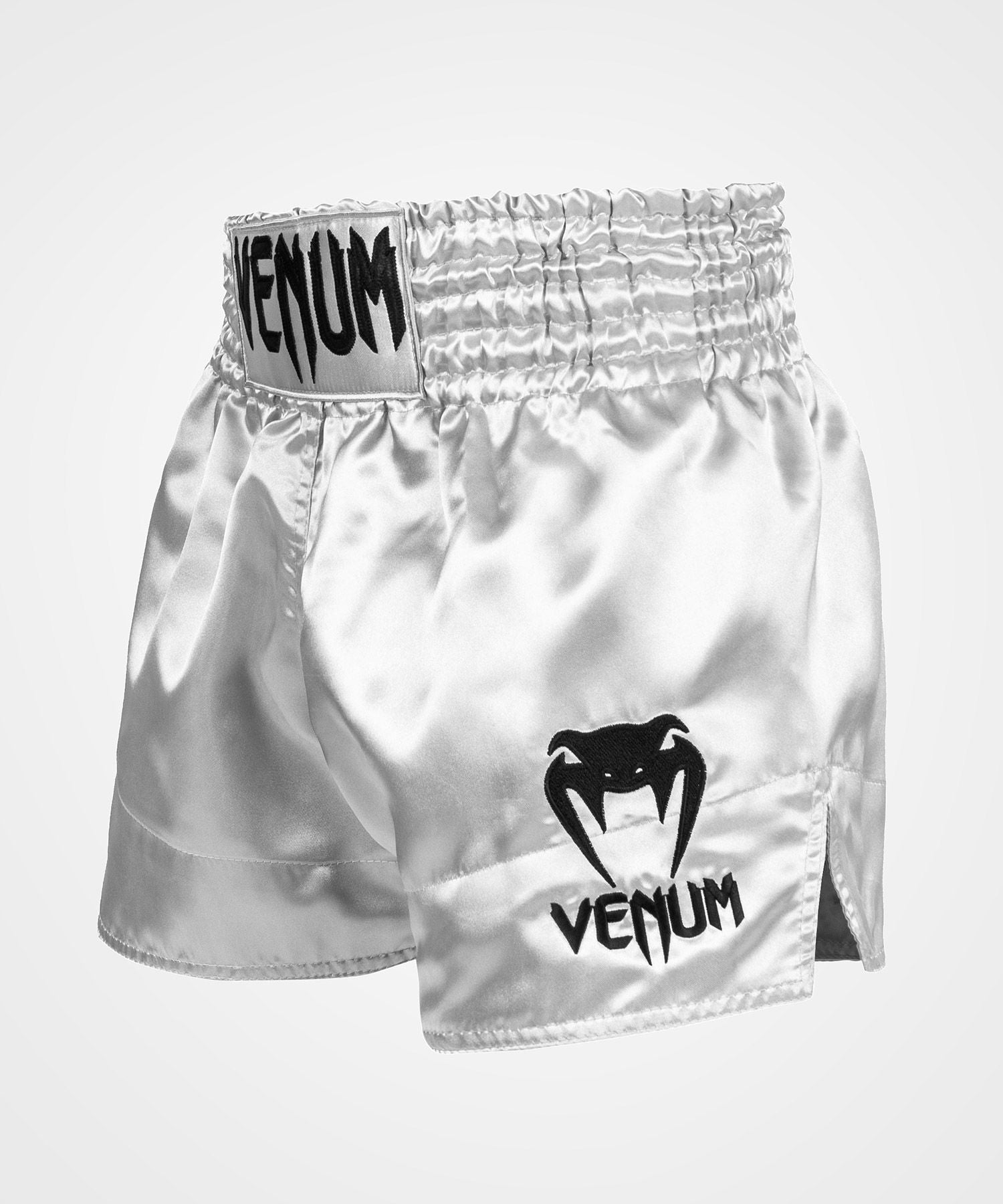 Muay Thai Shorts - Venum - 'Classic' - Silver-Svart