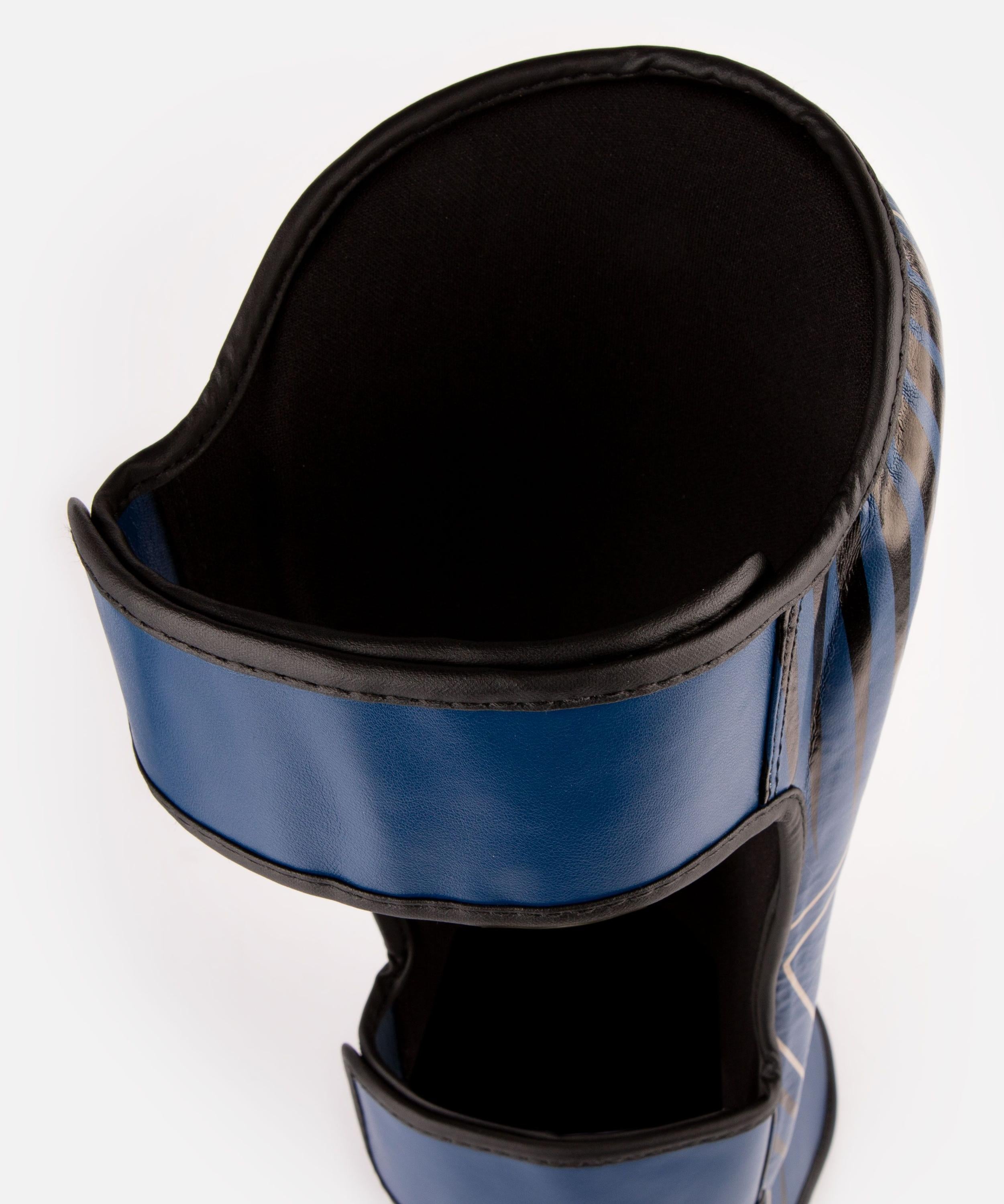 Shin Guard - Venum - ' Contender 2.0' - Navy/Sand
