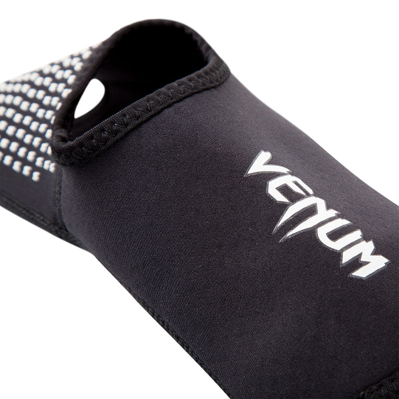 Venum - Kontact Evo Foot Grips - Svart