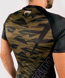 Rash Guard - Venum - 'Contender 5.0' - Khaki Camo - Kortärmad