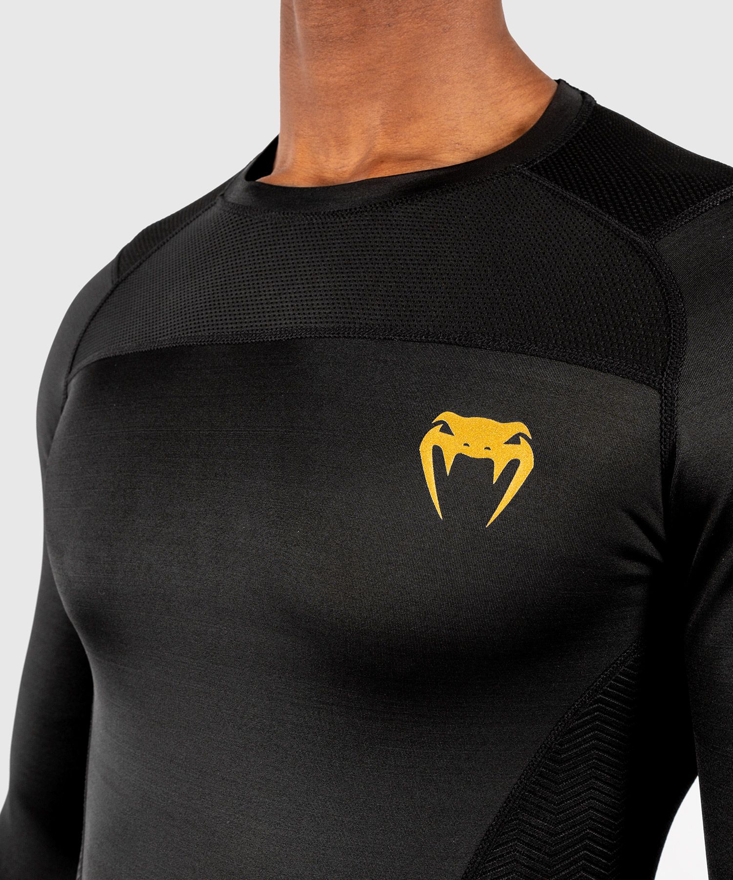 Rash Guard - Venum - 'G-Fit' - Långärmat - Svart-Guld