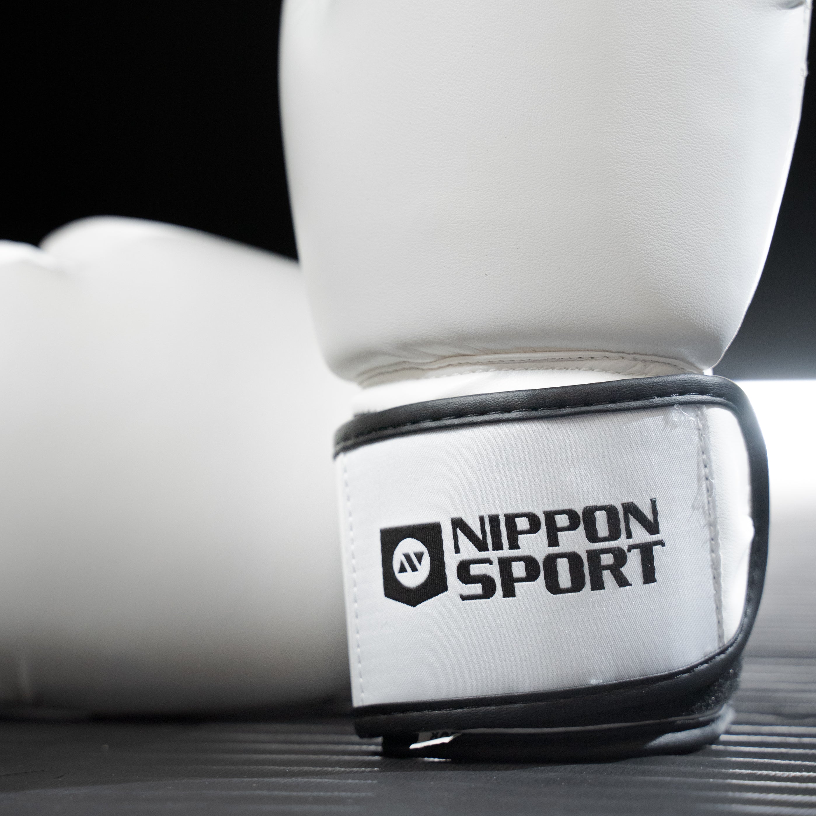 Boxningshandskar - Nippon Sport - 'Pro' - Vit
