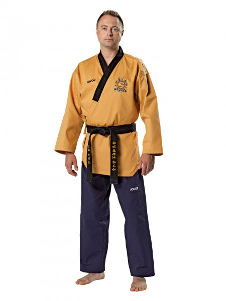 Taekwondo - Kwon - Poomsae Grand Master Uniform - WTF - Guld
