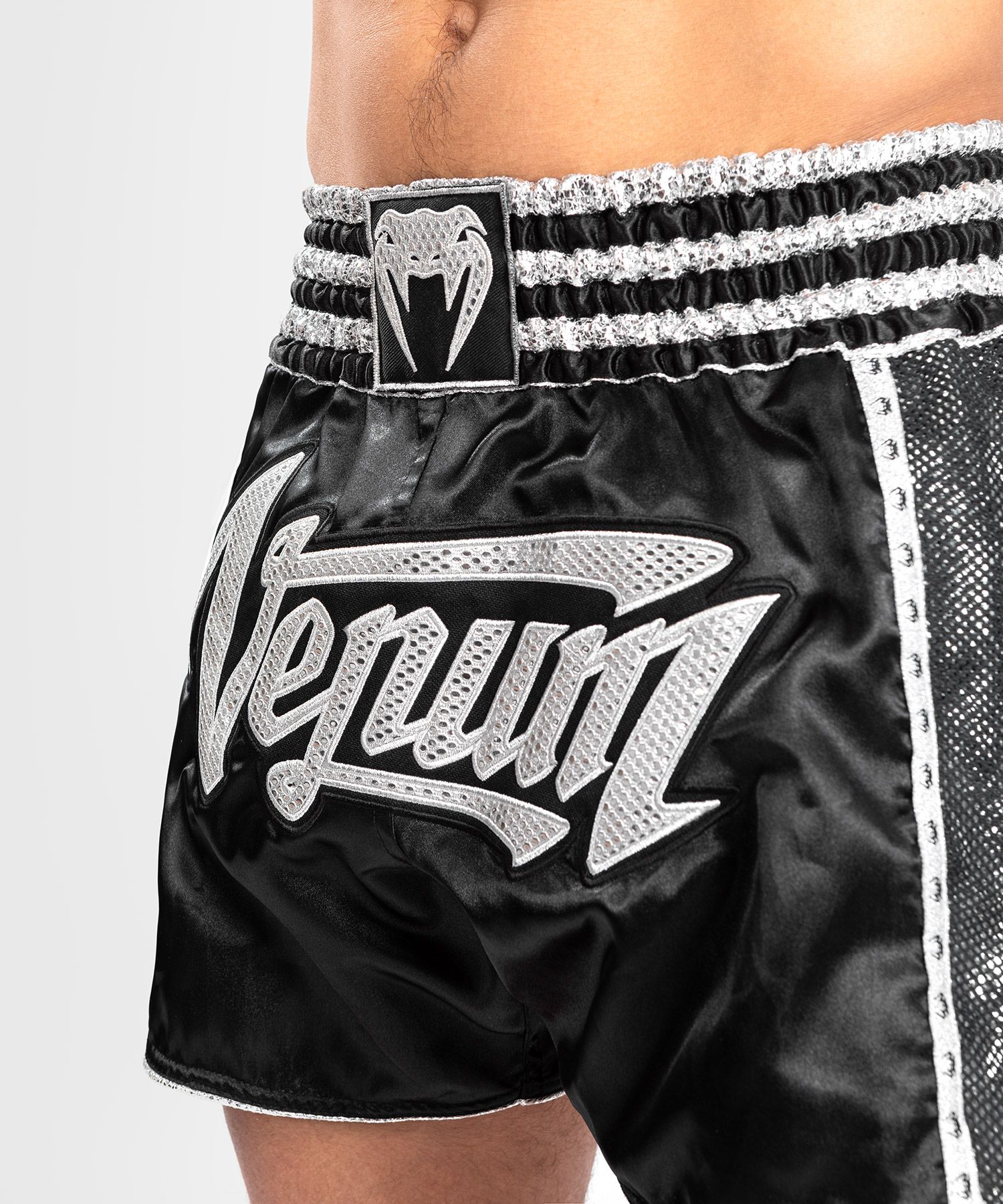 Muay Thai Shorts - Venum - 'Absolute 2.0' - Svart/Silver