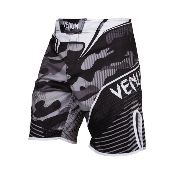 MMA Shorts - Venum - 'Hero Fight' - Svart