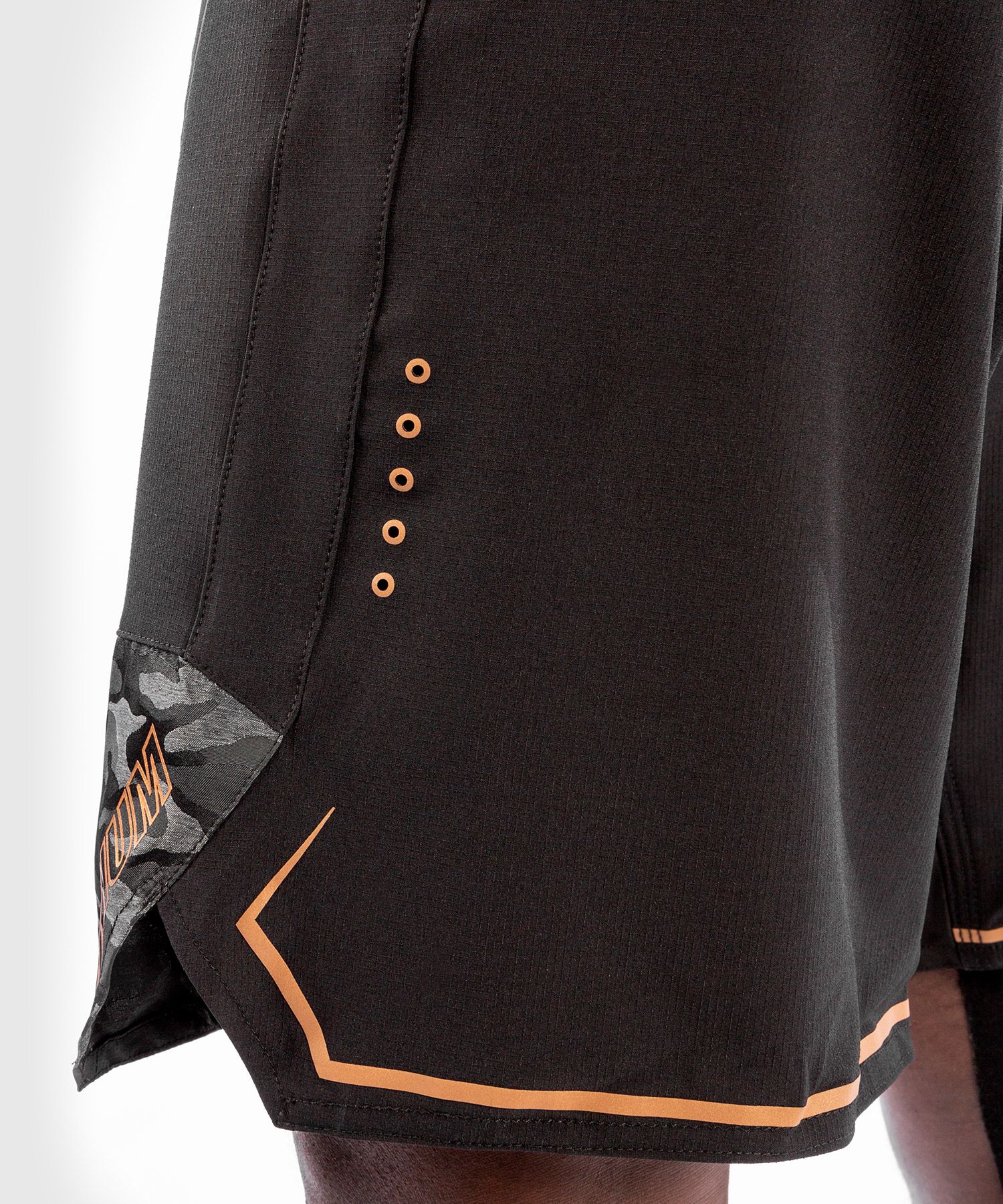 MMA Shorts - Venum - 'Light 4.0' - Black/Bronz